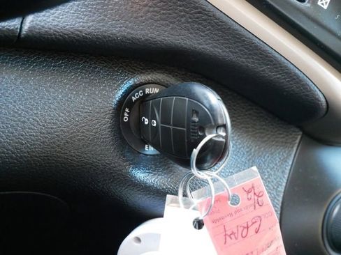 Used 2016 Jeep Cherokee Latitude image 22