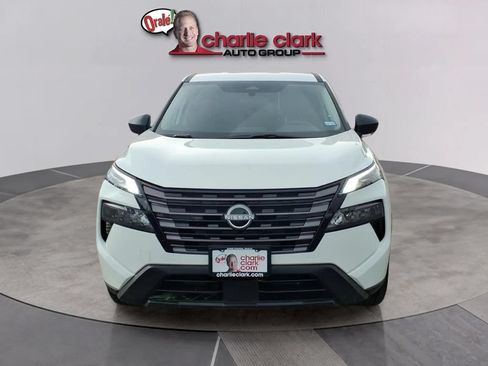 Used 2026 Nissan Rogue S FWD image 9