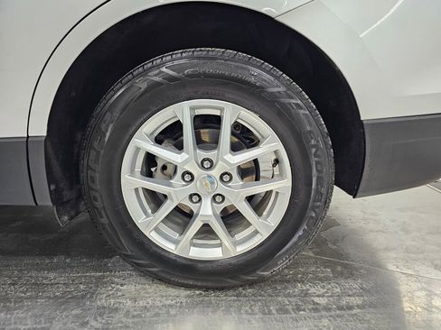 Used 2022 Chevrolet Equinox LT image 12