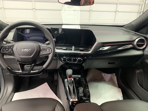 New 2026 Chevrolet Trax RS image 12