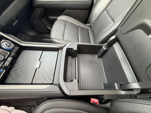 Certified 2023 GMC Yukon XL Denali AWD/4WD image 24