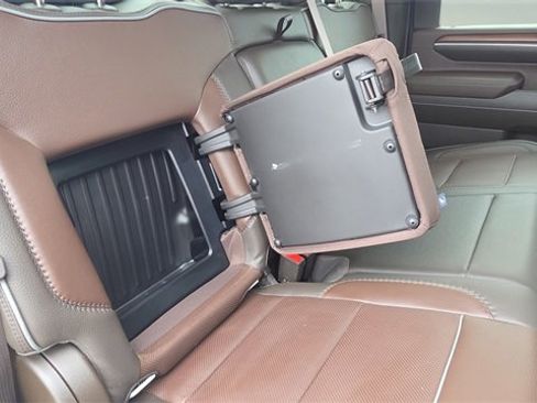 Used 2025 GMC Sierra 2500 Denali w/ Technology Package image 18