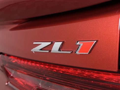 Used 2015 Chevrolet Camaro ZL1 RWD image 32