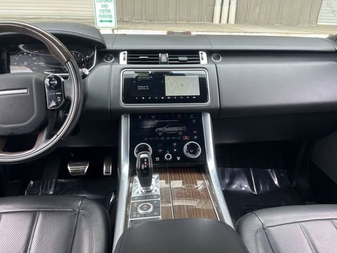 Used 2020 Land Rover Range Rover Sport HSE Dynamic image 16