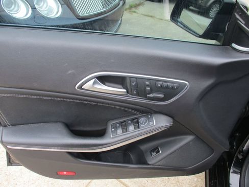 Used 2014 Mercedes-Benz CLA 250 250 image 12