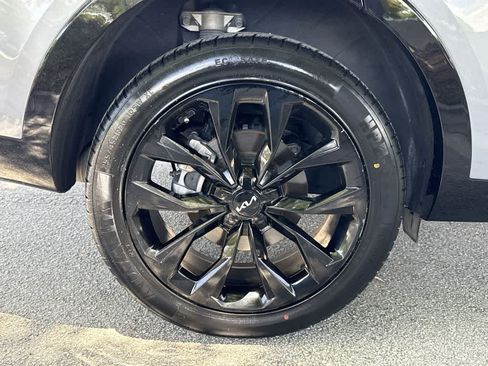 Certified 2023 Kia Sorento SX AWD/4WD image 11