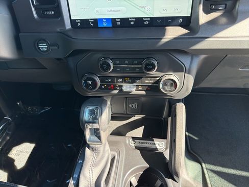 New 2026 Ford Bronco Badlands AWD/4WD image 24