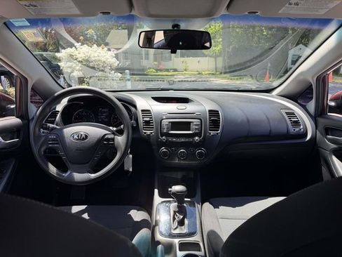 Used 2018 Kia Forte LX FWD image 16