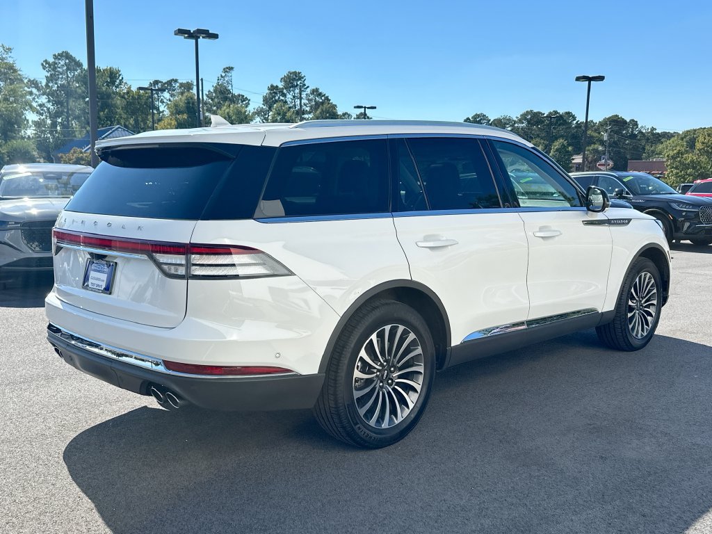 Used 2022 Lincoln Aviator Reserve w/ Equipment Group 201A AWD/4WD image 7