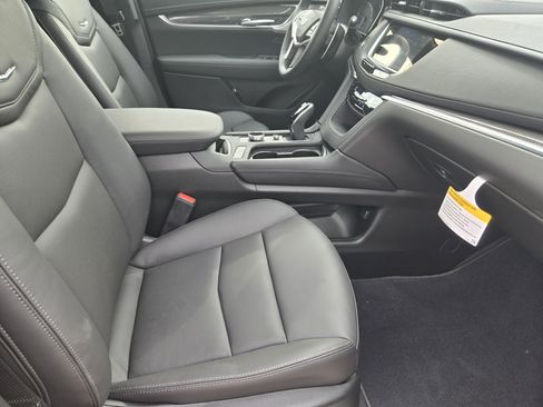 New 2025 Cadillac XT5 Sportv w/ LPO, Red Accent Package image 10