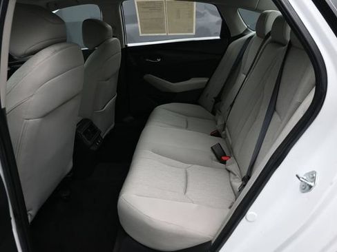 Used 2025 Honda Accord SE image 9