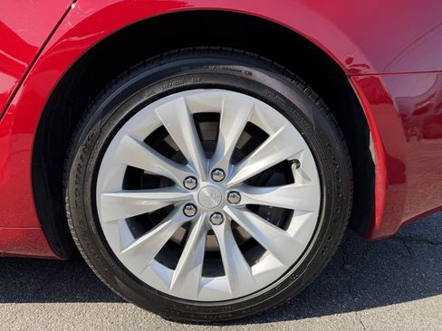 Used 2018 Tesla Model S 100D image 8