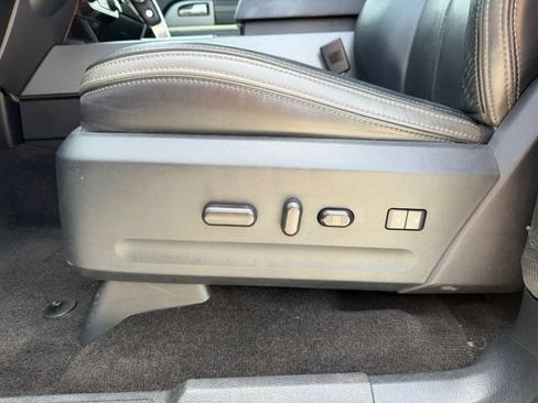 Used 2015 Ford Expedition Platinum RWD image 11