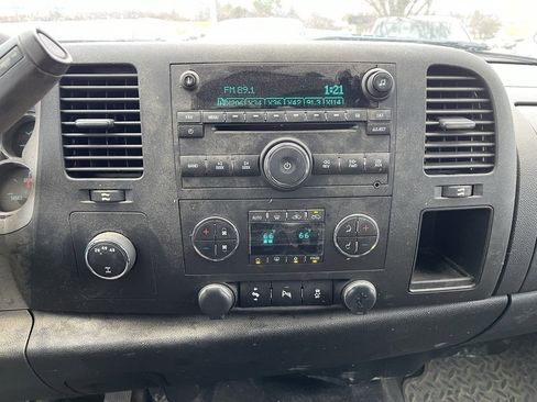 Used 2013 Chevrolet Silverado 2500 LT w/ Interior Plus Package image 13