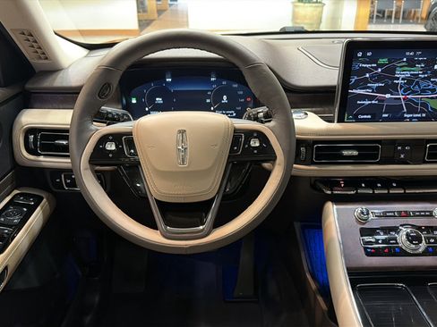 Used 2023 Lincoln Aviator Reserve w/ Elements Package Plus RWD image 13