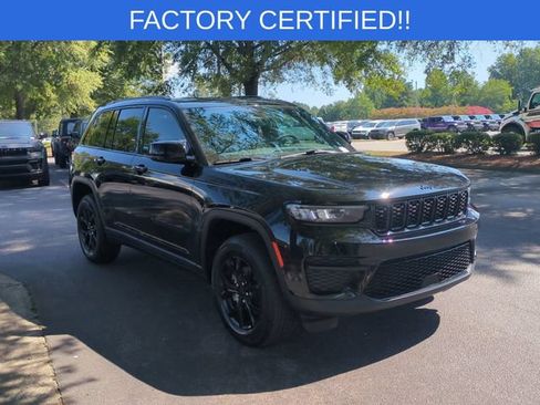 Certified 2025 Jeep Grand Cherokee Altitude RWD image 7