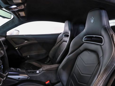 Used 2022 Maserati MC20 Coupe RWD image 38