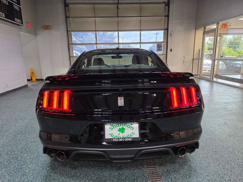 Used 2017 Ford Mustang Shelby GT350 RWD image 9