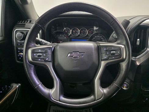 Used 2022 Chevrolet Silverado 1500 LT Trail Boss w/ Convenience Package II image 4