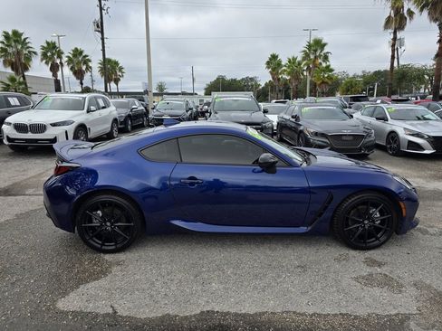 Used 2024 Toyota GR86 Premium image 7