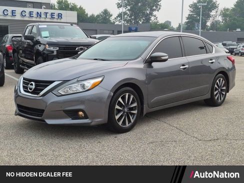 Used 2016 Nissan Altima 2.5 SL w/ 2.5 Technology Package FWD image 1
