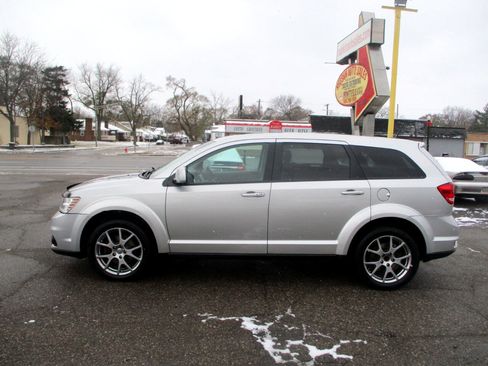 Used 2012 Dodge Journey R/T w/ Navigation & Sound Group I image 4