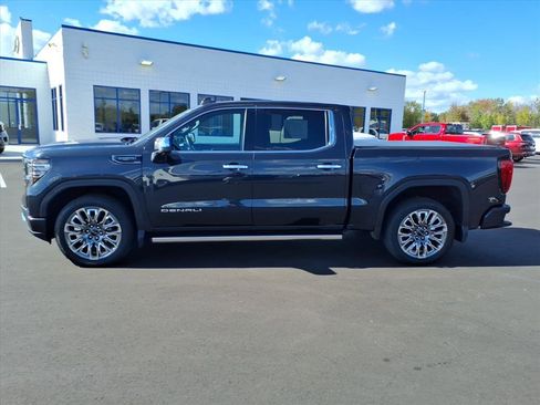 Used 2024 GMC Sierra 1500 Denali Ultimate image 2