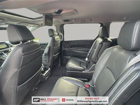 Used 2023 Honda Odyssey Touring image 13