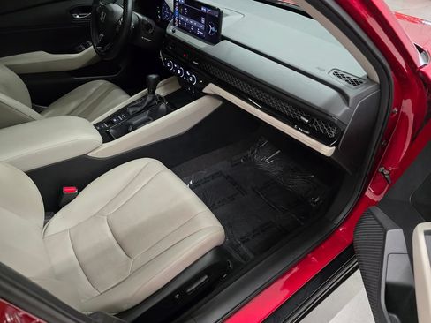 Used 2023 Honda Accord EX-L image 31