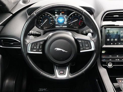 Used 2020 Jaguar F-PACE S image 19