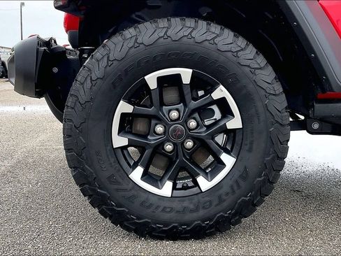 Used 2026 Jeep Wrangler Unlimited Rubicon AWD/4WD image 35