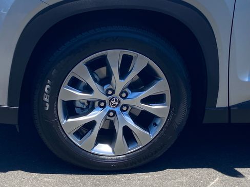 Certified 2024 Toyota Grand Highlander AWD Hybrid image 8