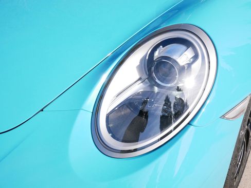 Used 2019 Porsche 911 Carrera image 6