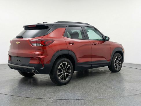 Used 2025 Chevrolet TrailBlazer LT image 9