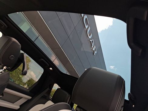 New 2026 Land Rover Discovery Sport Landmark AWD/4WD image 10