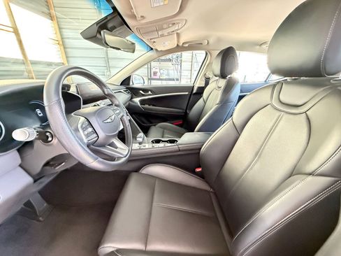 Used 2025 Genesis G70 2.5T AWD/4WD image 25