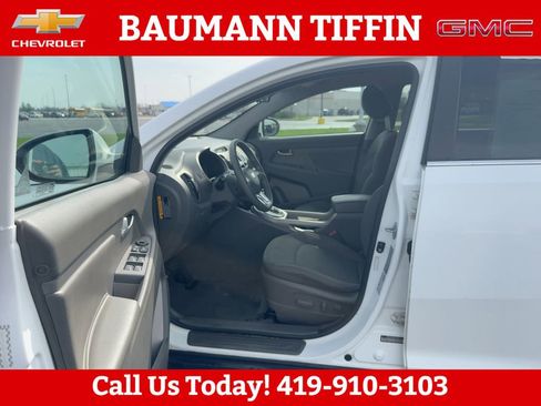 Used 2011 Kia Sportage EX image 16