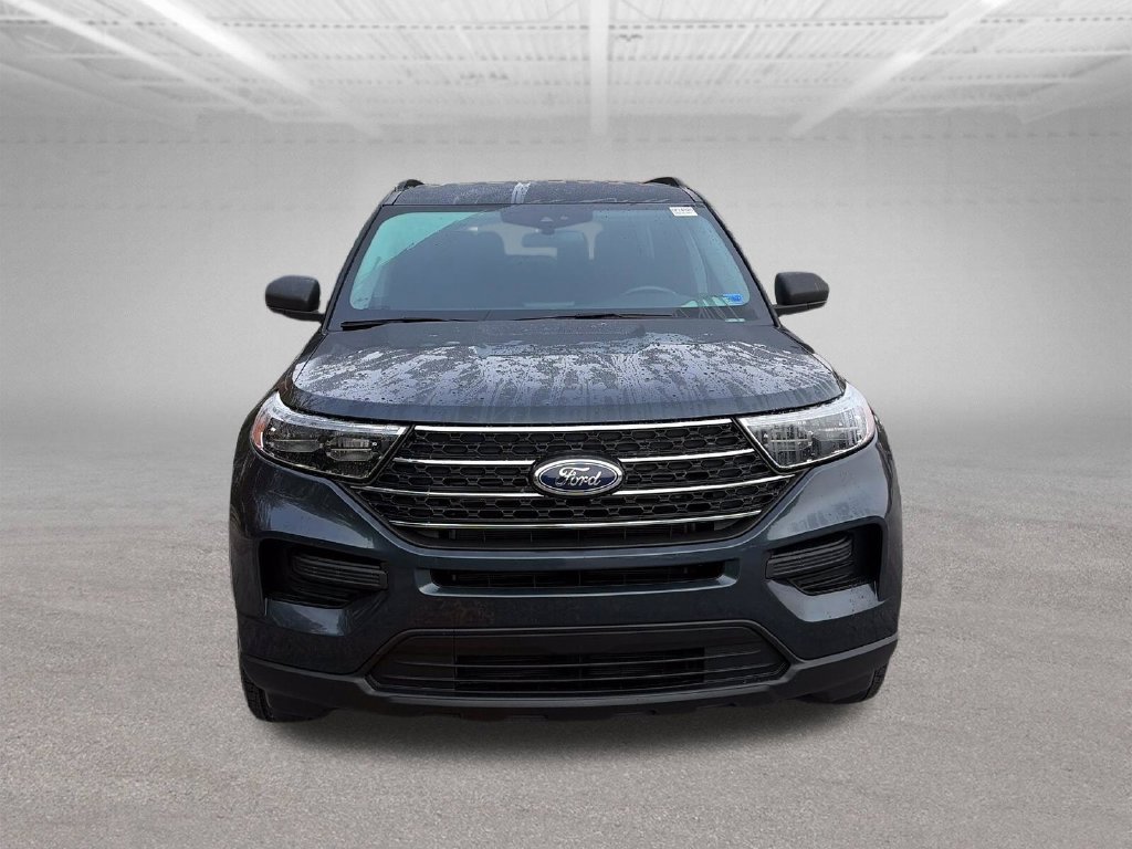 Used 2023 Ford Explorer XLT AWD/4WD image 9