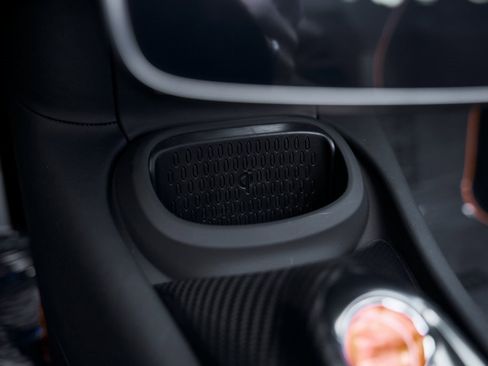 Used 2025 McLaren Artura image 67