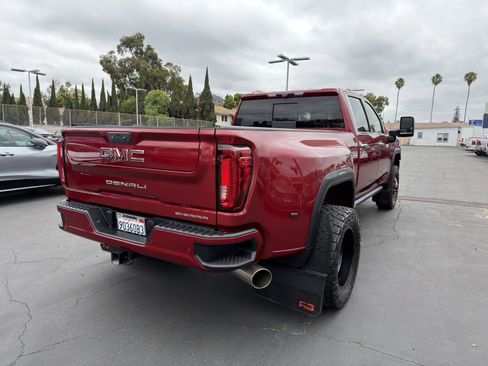 Used 2020 GMC Sierra 3500 Denali w/ Denali Ultimate Package AWD/4WD image 8