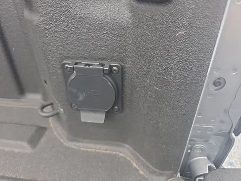 Used 2025 GMC Sierra 1500 AT4X AWD/4WD image 29
