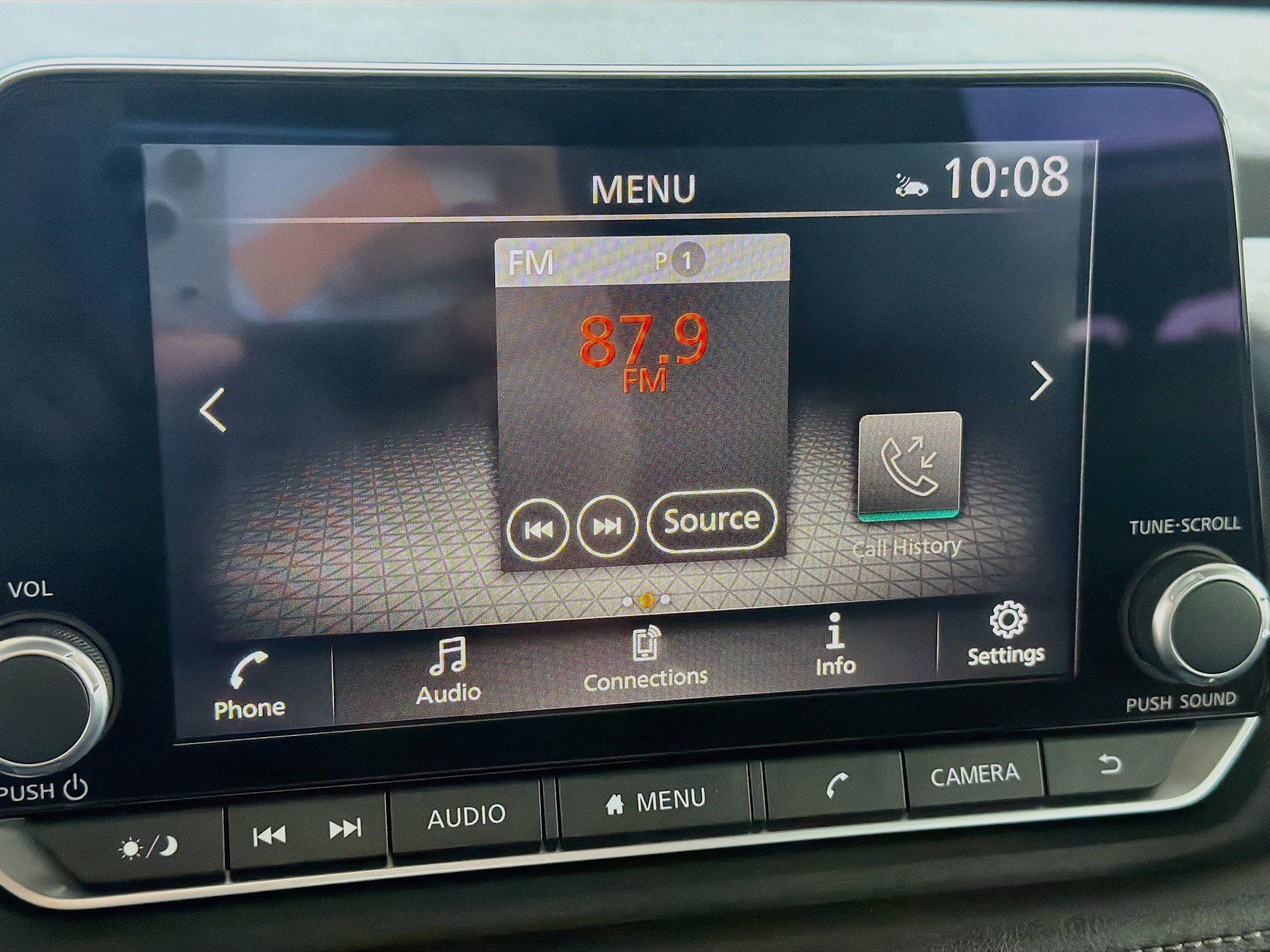 Used 2025 Nissan Rogue SV AWD/4WD image 19