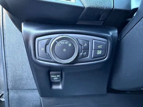 Used 2020 Lincoln Nautilus Reserve w/ Equipment Group 201A image 17