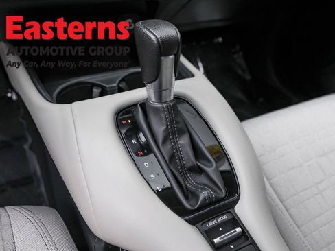 Used 2023 Honda HR-V LX image 13