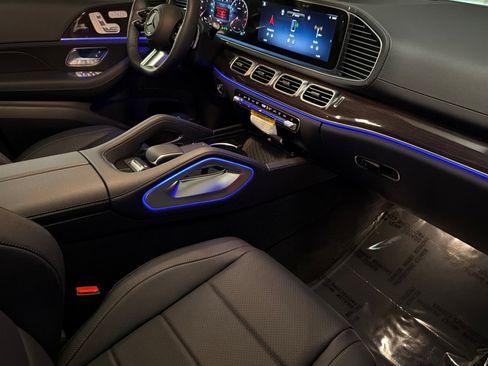New 2026 Mercedes-Benz GLS 450 4MATIC image 16