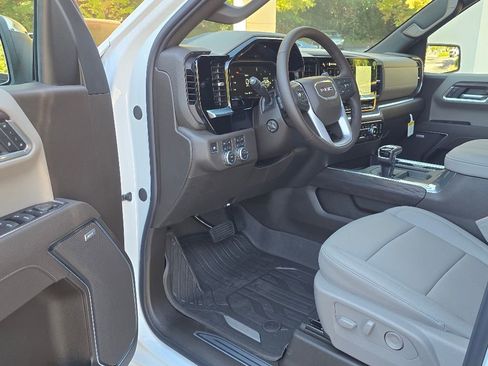 New 2026 GMC Sierra 1500 SLT w/ SLT Premium Plus Package image 4