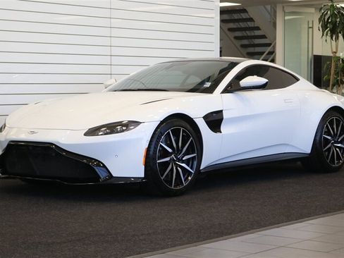 Used 2020 Aston Martin V8 Vantage Coupe RWD image 3