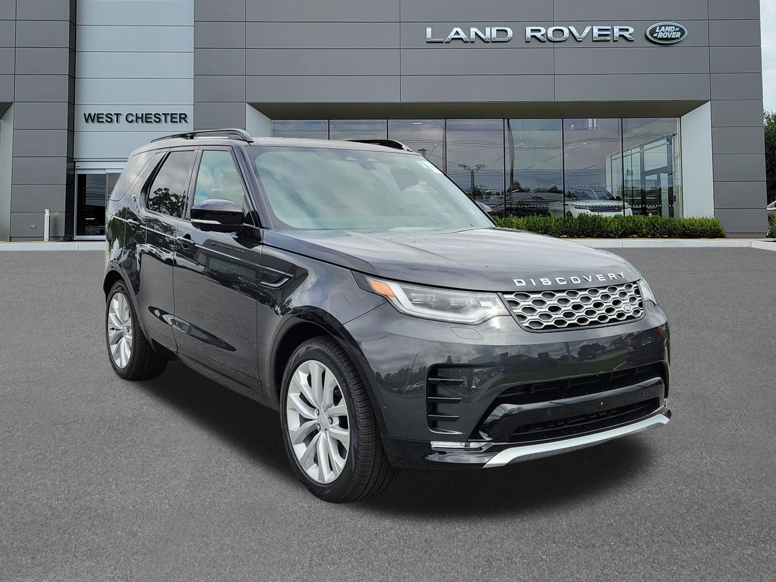 New 2026 Land Rover Discovery Limited Edition AWD/4WD image 2