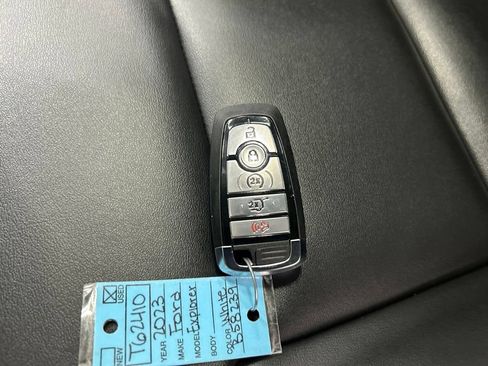 Certified 2023 Ford Explorer XLT w/ Equipment Group 202A AWD/4WD image 24