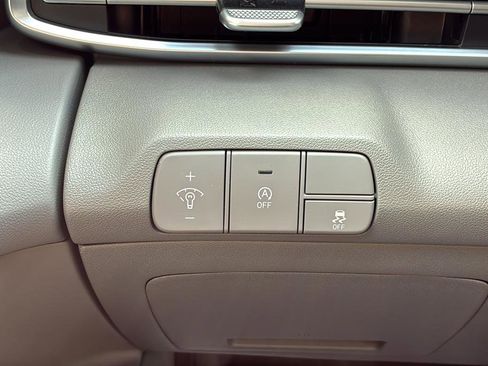 New 2026 Hyundai Elantra SE FWD image 28